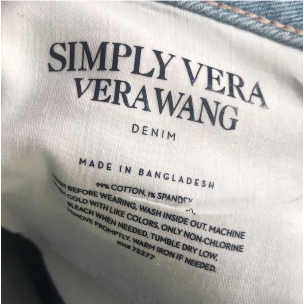 NWT - Simply Vera Vera Wang Joline high waisted 7" Bermuda denim shorts Size:2 - Picture 6 of 7
